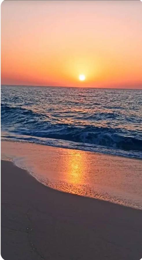 احلى بحر واجمل صيف واجمل شاطئ فى الساحل الشمالى