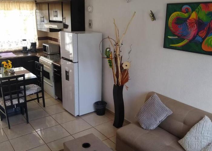 Casita práctica, sencilla y lista para recibirte.