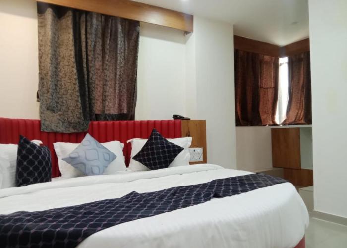 HOTEL RK VILLA