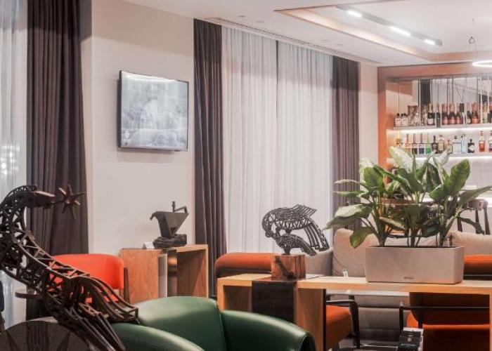 Shiraz Plaza Hotel