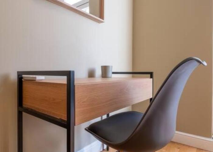 Stunning Luxury 3 Bedroom Apt in the Heart of Town