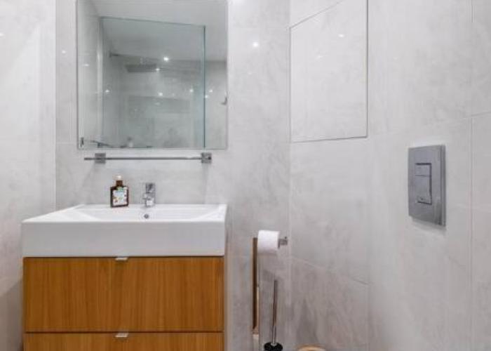 Stunning Luxury 3 Bedroom Apt in the Heart of Town