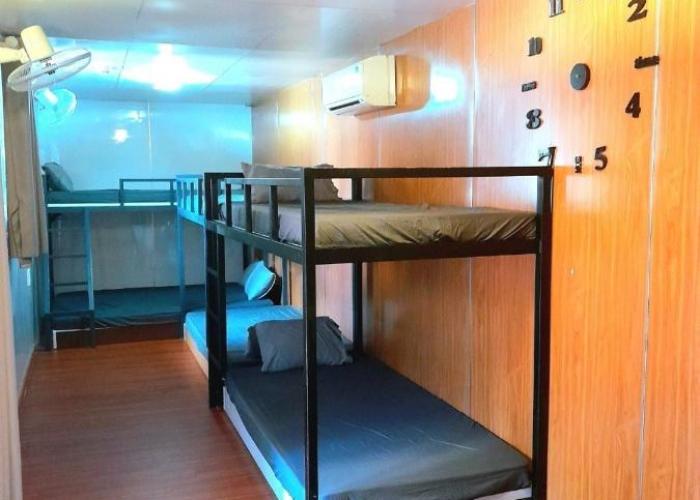 H-HOMESTAY CONTAINER LAGI BEACH
