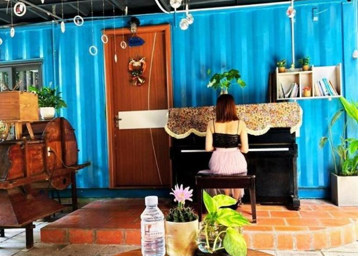 H-HOMESTAY CONTAINER LAGI BEACH