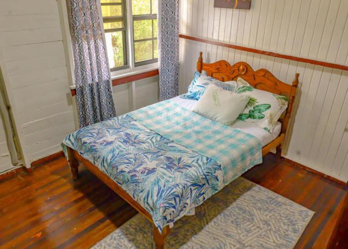 SMITH'S HOMESTAY