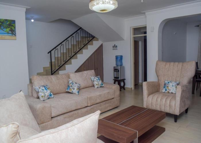 Happy Trails Home- Green Wood Estate Mtwapa