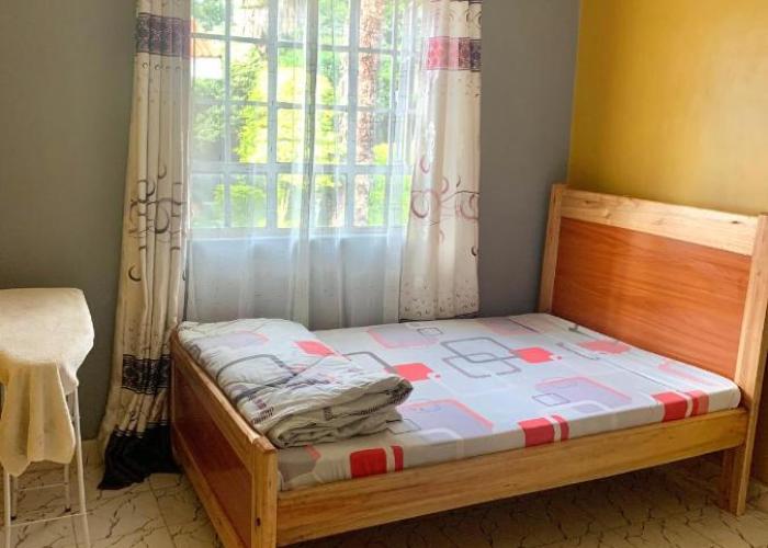 Plush 3 Bedroom Apartment Home