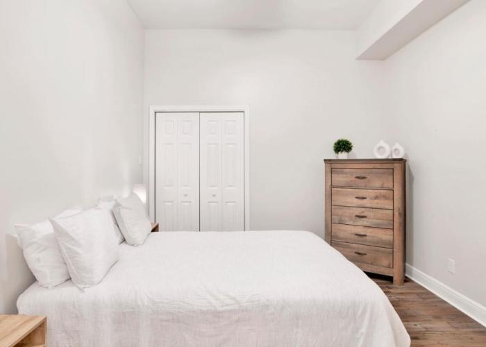 Stars on State in the Heart of Downtown