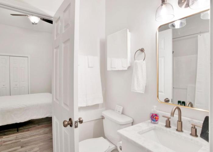 Stars on State in the Heart of Downtown