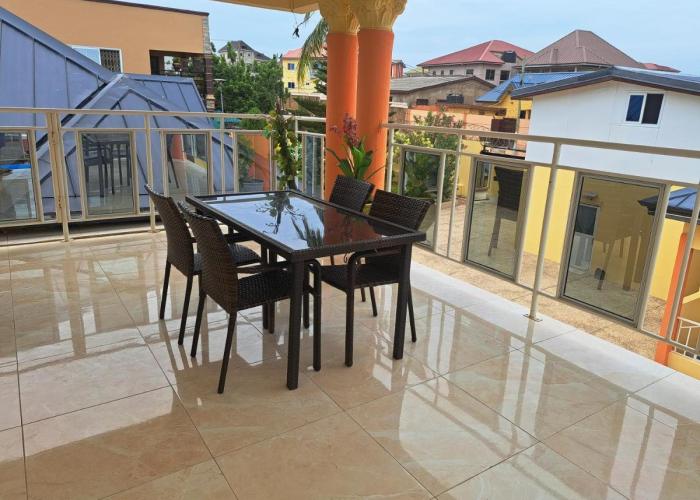 Pool House Retreat in Accra