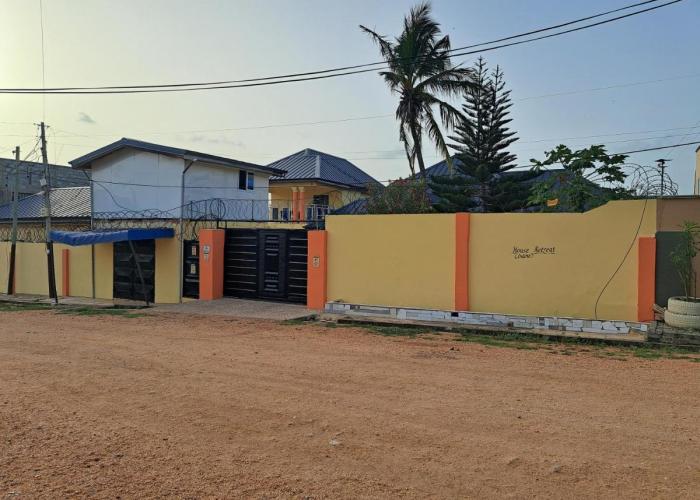 Pool House Retreat in Accra