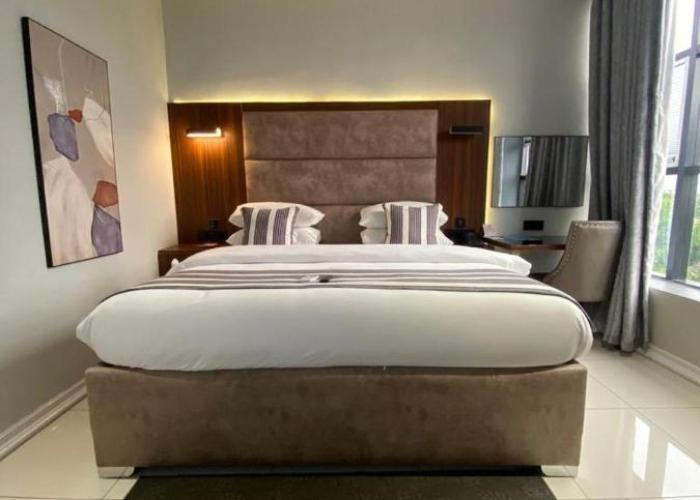 GRAVITY HOTELS BY ACE