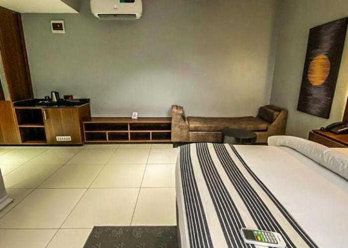 GRAVITY HOTELS BY ACE