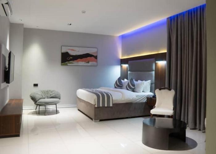 GRAVITY HOTELS BY ACE