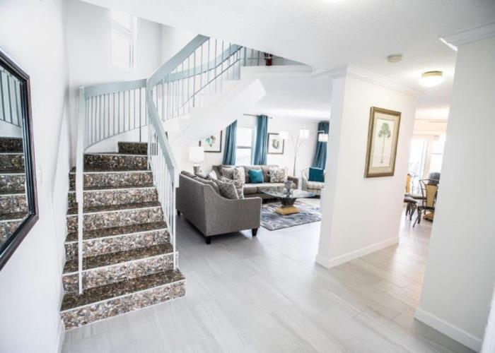Enjoy Sunsets at Fully Equipped Condo at the Beach