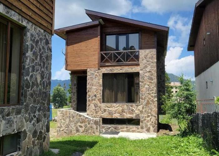 Bakuriani cottage for 6 near Amirani Park