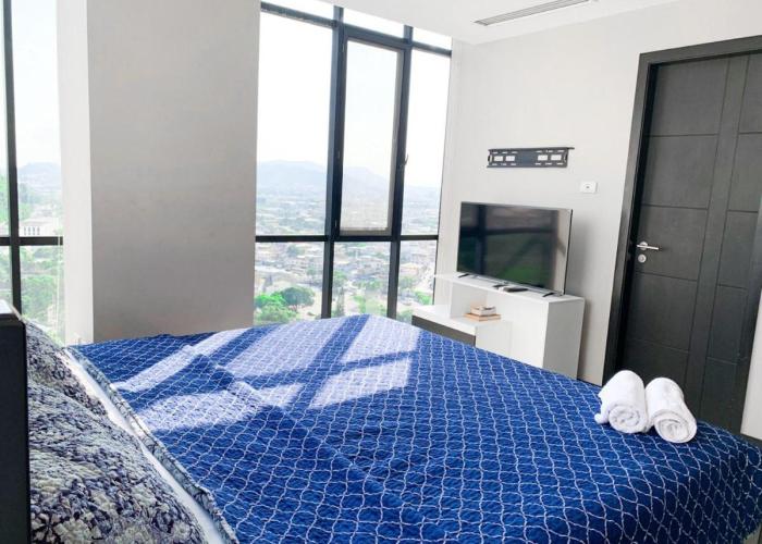 Penthouse de 2 habitaciones con vista al rio y parking