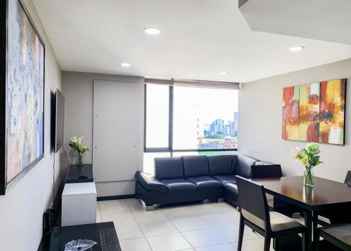 Penthouse de 2 habitaciones con vista al rio y parking