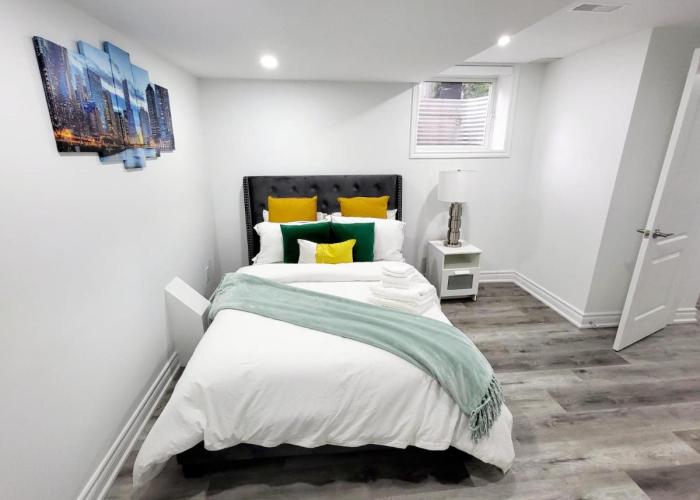 Feel Like Home/ Bs Mississauga