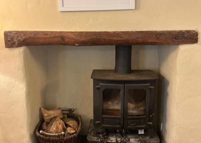 Meadowside Cottage, Characterful Grade 2 Listed Cottage near to Wadebridge and Padstow