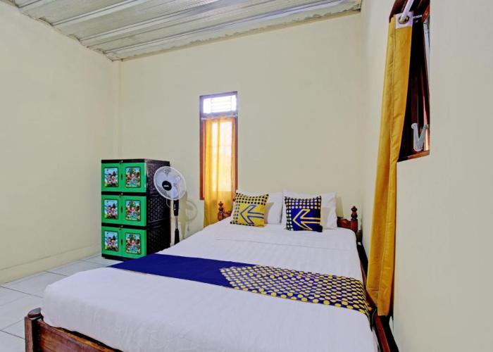 SPOT ON 92930 Syifa Guest House Syariah