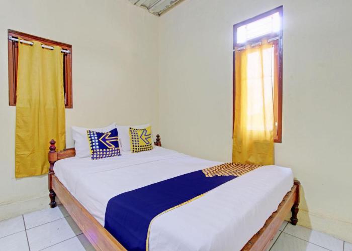 SPOT ON 92930 Syifa Guest House Syariah