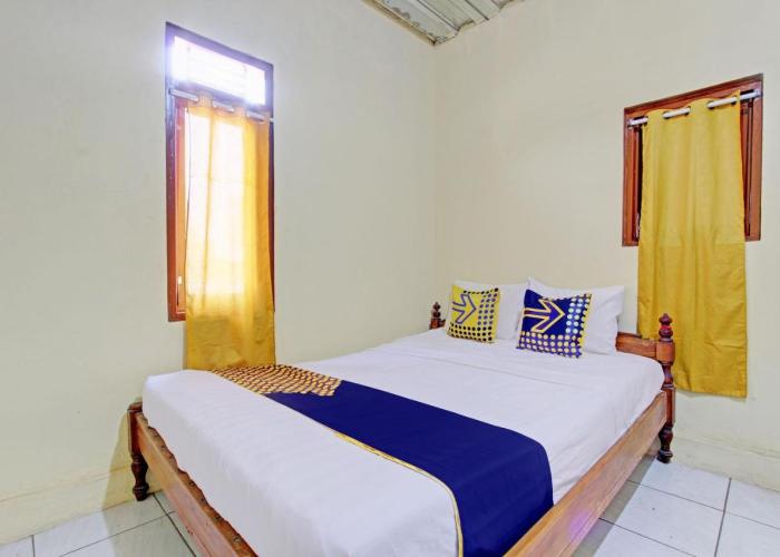 SPOT ON 92930 Syifa Guest House Syariah