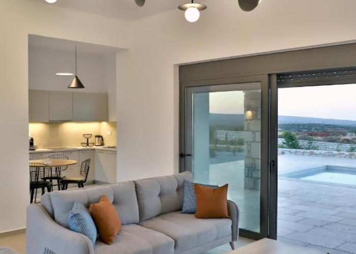 Sternes Tropicana Executive Villa with pool, by Comfortbnb