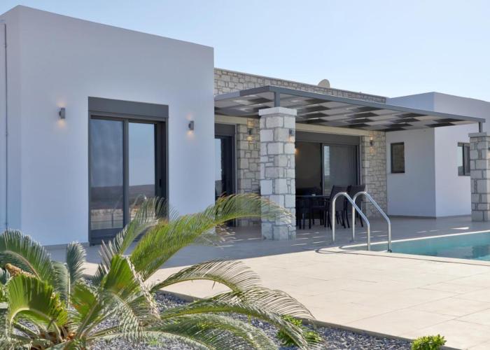 Sternes Tropicana Executive Villa with pool, by Comfortbnb