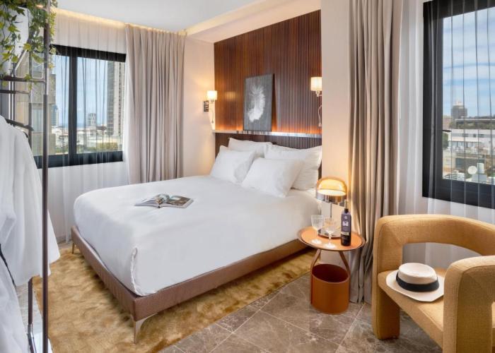 Fiori 41-By Adam Hotels