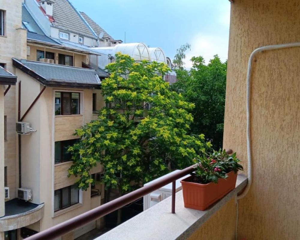 фото Serenity Apt Iztok Sofia