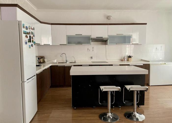 Spacious 140m2, 2 bedrooms apartment