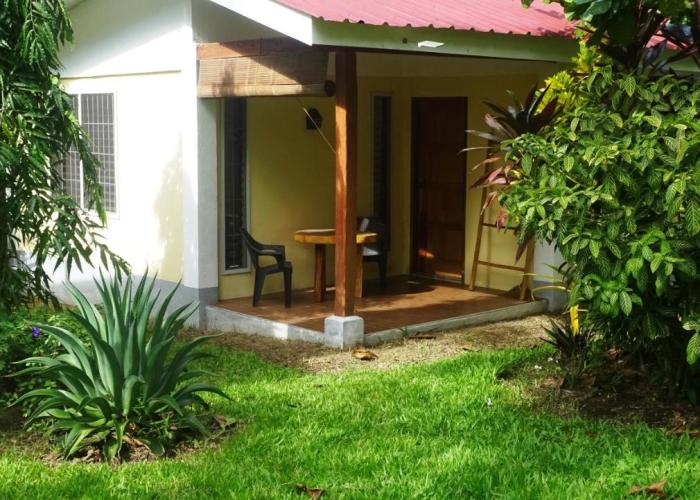 ACACIA'S Cottages with Starlink Wifi