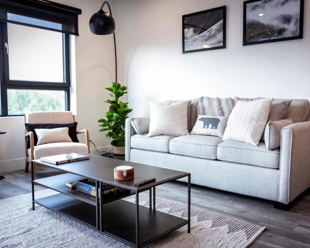 The Three Bear Penthouse - with Hot Tub