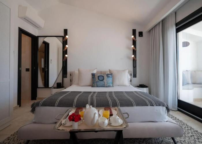 Sulia House Porto Rotondo, Curio Collection by Hilton