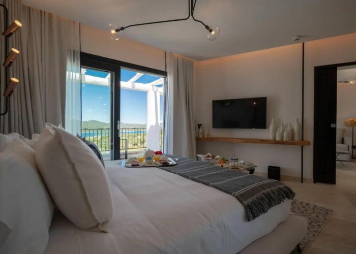 Sulia House Porto Rotondo, Curio Collection by Hilton
