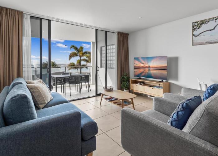 Pier One Waterfront Apartment