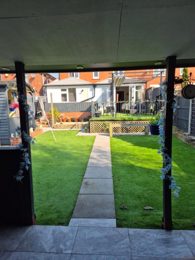 фото ACCOMADATION WREXHAM