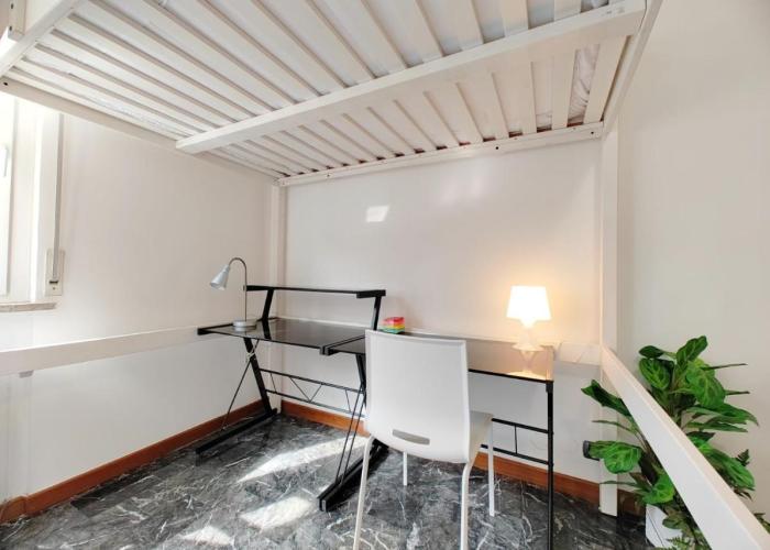 Low Cost - Free WiFi & 5 min Centre