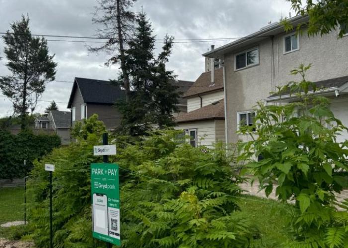 Walking distance to St Boniface, easy parking
