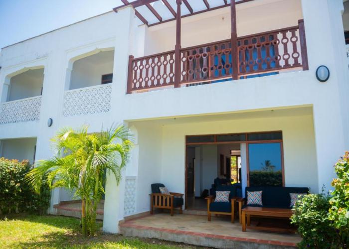 Njakaimba Beachfront Villa.