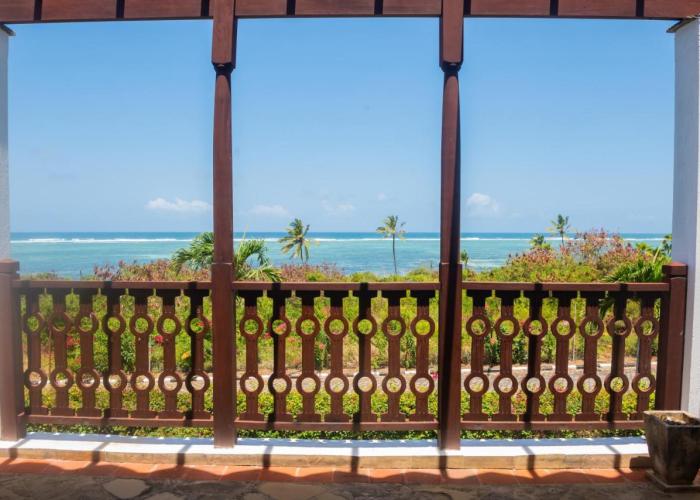 Njakaimba Beachfront Villa.