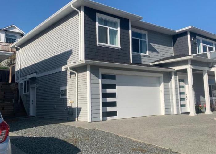 Modern 2BR Guest House in North Nanaimo
