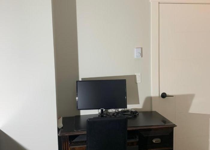 Modern 2BR Guest House in North Nanaimo