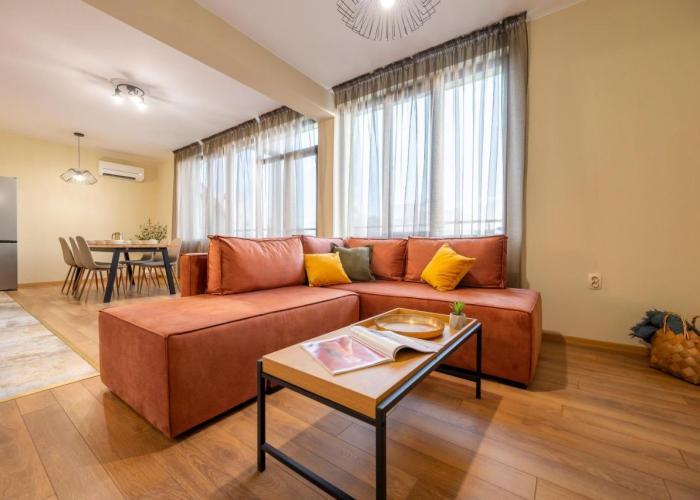 Three Lilies Apartments