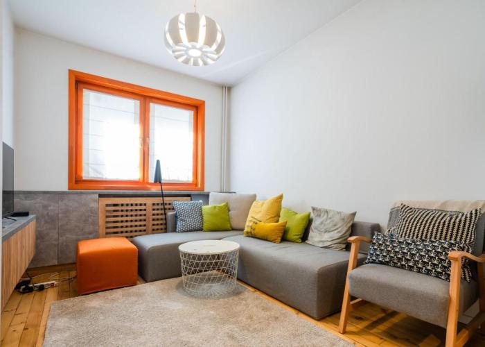 Colorful Getaway right next to NDK by Flat Mаnager