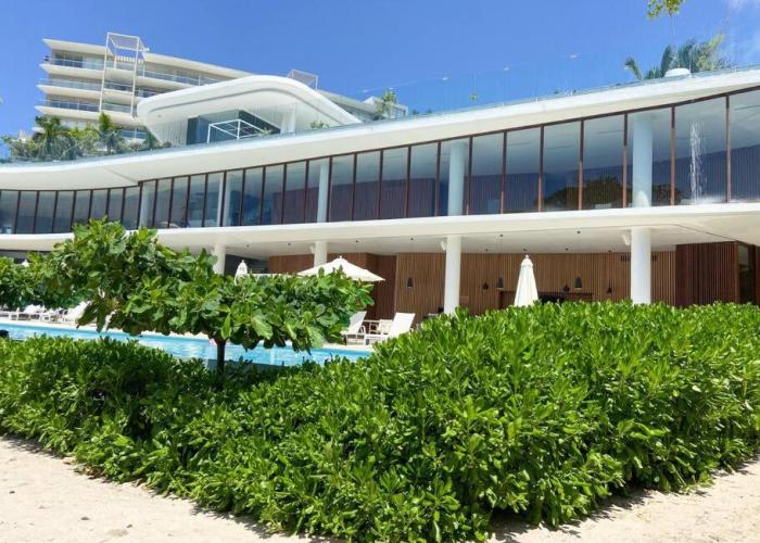 Luxurious Private Beach Getaway