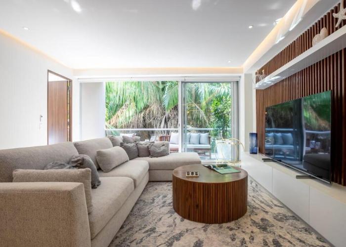 Luxurious Private Beach Getaway