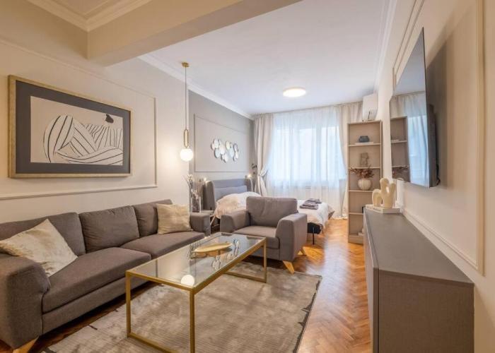 Calm, Luxury Apartment, Premium Location at NDK!