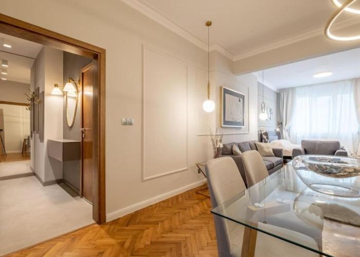 Calm, Luxury Apartment, Premium Location at NDK!